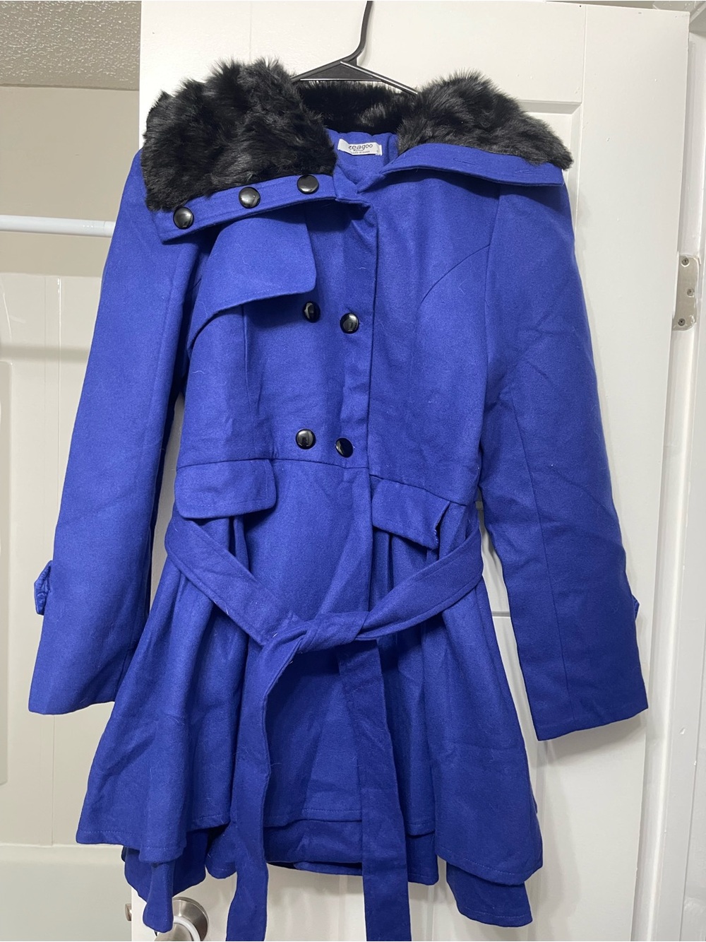 zeagoo Royal Blue Trench Coat with Black Faux-Fur Collar